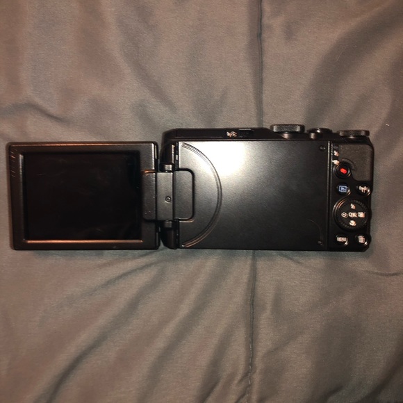 Nikon Video Camera - Picture 3 of 5